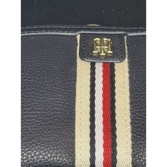 Tommy Hilfiger 2-Piece Tote Bag & Coin Purse Gift Set Navy/Red New in Box - Picture 9 of 11